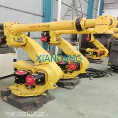 Fanuc ใช้แขนหุ่นยนต์
