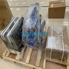 ใช้หุ่นยนต์เชื่อมอาร์ค AR1440 6 แกนสำหรับ YASKAWA Motoman YRC1000 Robot Controller