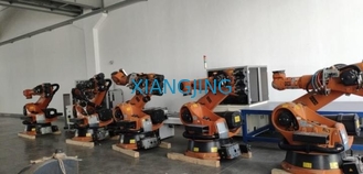 KUKA KR210 R3300 EXTRA แขนหุ่นยนต์อุตสาหกรรมมือสองสำหรับการจัดการวัสดุ