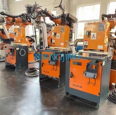 KR 60-3 6 Axis หุ่นยนต์ Kuka มือสอง พร้อมอุปกรณ์เชื่อมเฉพาะจุด