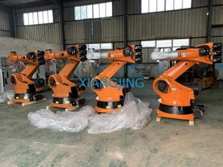 KUKA KR 240 R3330 หุ่นยนต์อุตสาหกรรมใช้แล้วแบบอัตโนมัติสำหรับการจัดการแท่นวางสินค้า