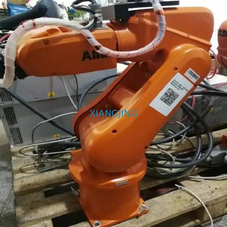IRB1200 มือสอง Robot ABB พร้อมกริปเปอร์สำหรับหยิบและวางและหยิบจับ