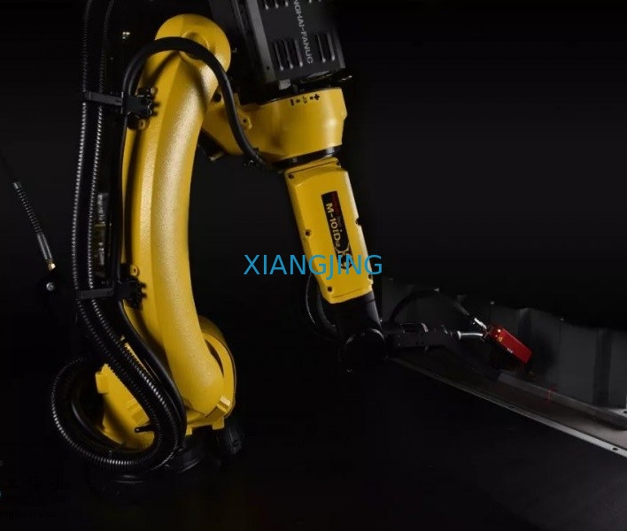 M-10iD มือสองพร้อมตัวควบคุม R-30iB Plus (A-, B-cabinet) สำหรับการเชื่อม