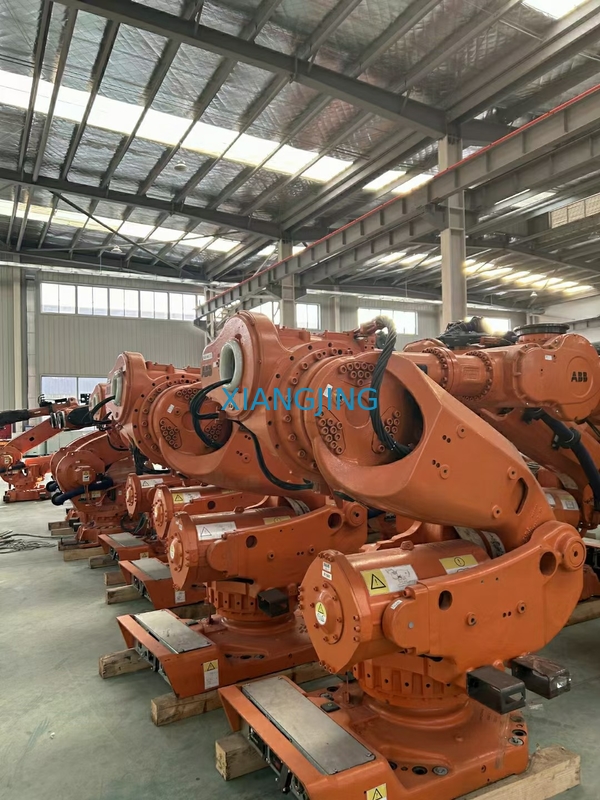IRB 660 หุ่นยนต์ ABB มือสองพร้อมแท่นวางสินค้า 180 Kg หุ่นยนต์อุตสาหกรรม Palletizer Robot