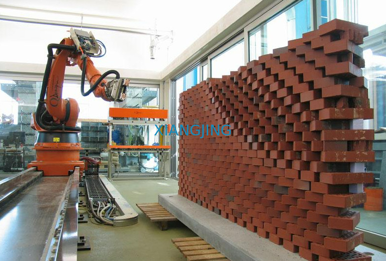 KUKA KR210 R3300 EXTRA แขนหุ่นยนต์อุตสาหกรรมมือสองสำหรับการเชื่อมและวาง
